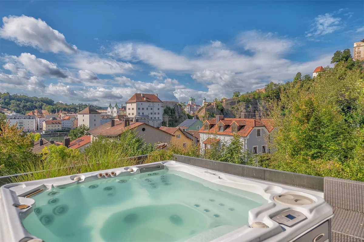 Einzigartiges Liebhaberobjekt mit spektakulärem Altstadtblick