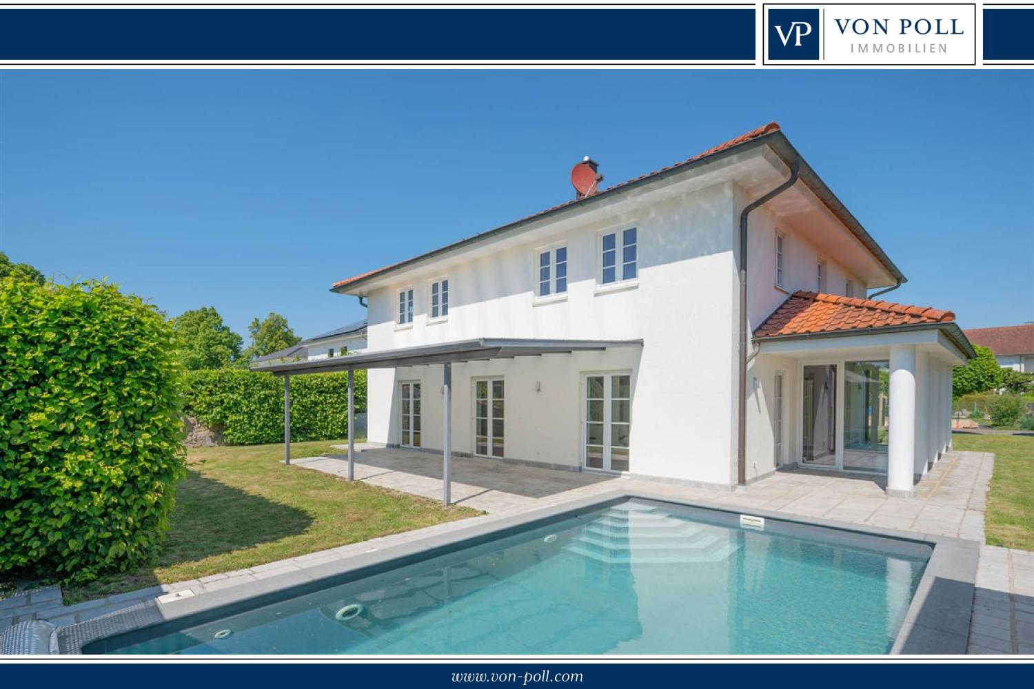 Mediterrane Traumvilla mit Außen-Pool, Fitnesspavillon und Doppelgarage