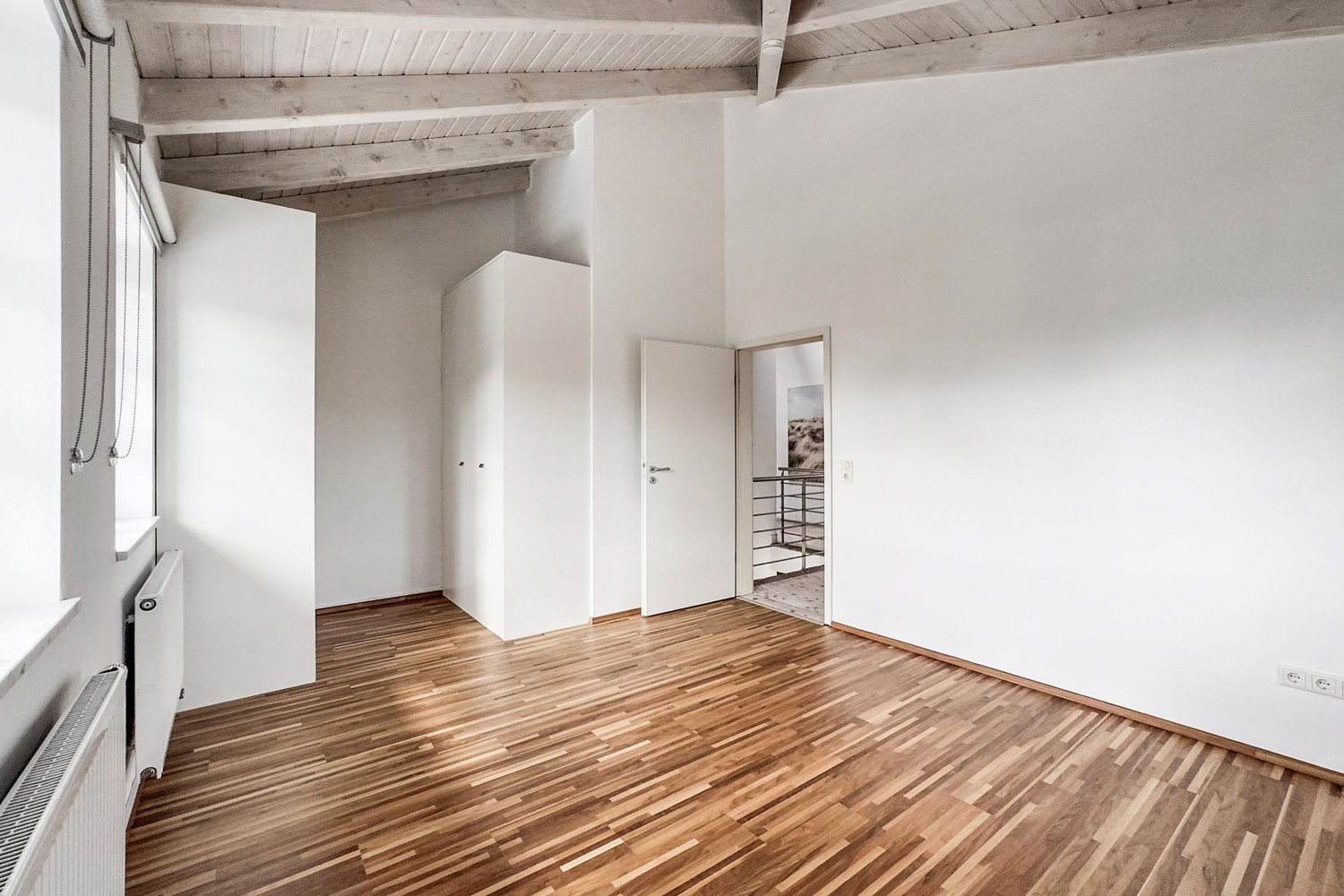 Mediterrane Traumvilla mit Außen-Pool, Fitness-Pavillon und Doppelgarage