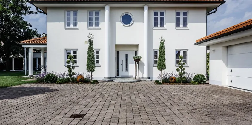 von Poll Immobilien GmbH