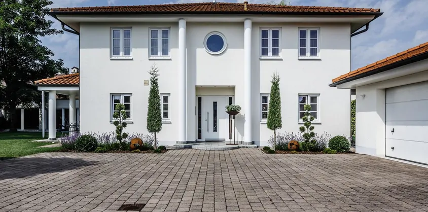 von Poll Immobilien GmbH