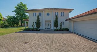 von_poll_real_estate_property_24166047_image_2