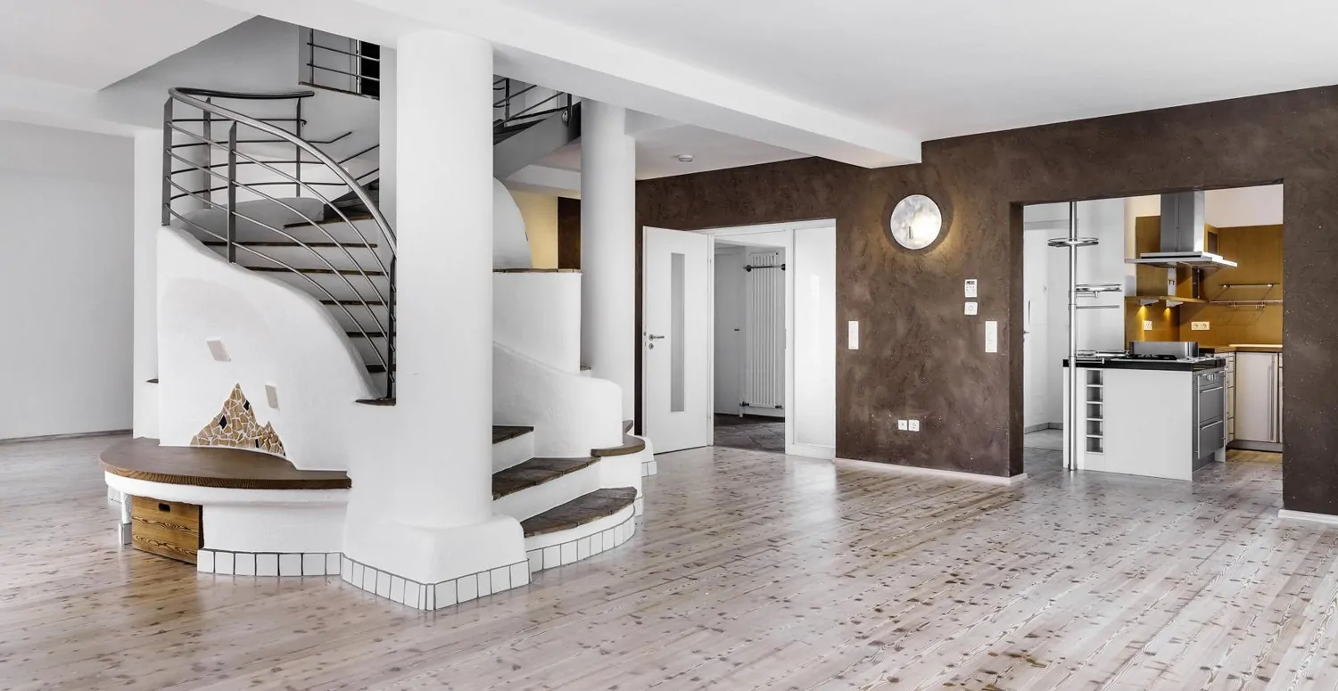 Mediterrane Traumvilla mit Außen-Pool, Fitness-Pavillon und Doppelgarage