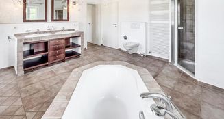 von_poll_real_estate_property_25166030_image_14