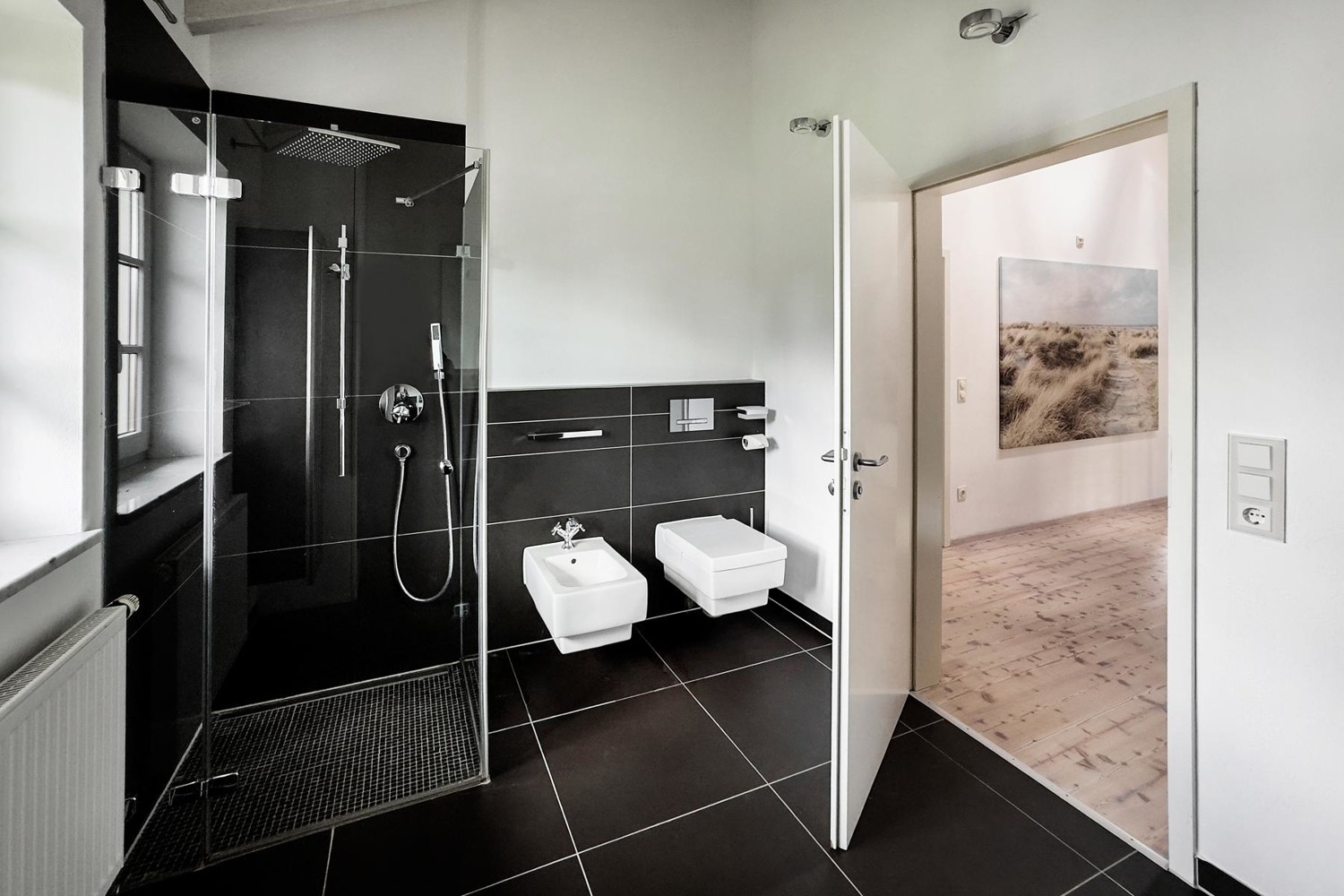 Mediterrane Traumvilla mit Außen-Pool, Fitness-Pavillon und Doppelgarage