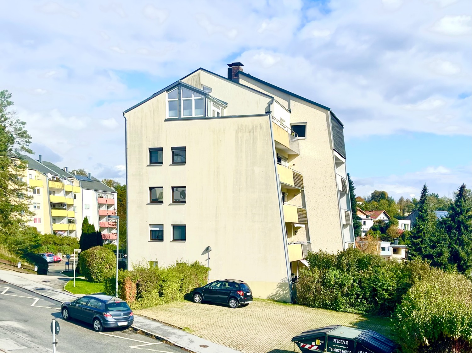 Großzügiges Apartment mit überdachtem Süd-Terrassenbalkon und Stellplatz