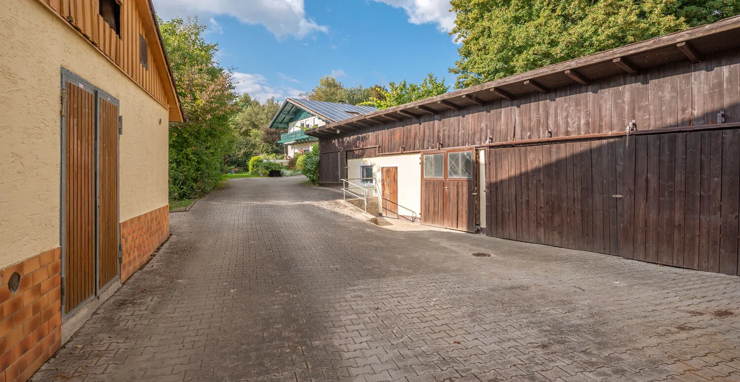 Mehrfamilienhaus mit 4 Wohnungen erweiterbar auf 8 Wohnungen