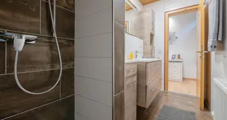 von_poll_real_estate_property_25345027_image_22