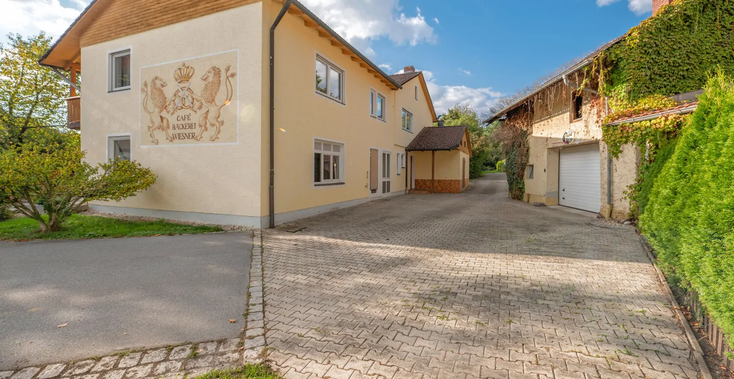 Mehrfamilienhaus mit 4 Wohnungen erweiterbar auf 8 Wohnungen