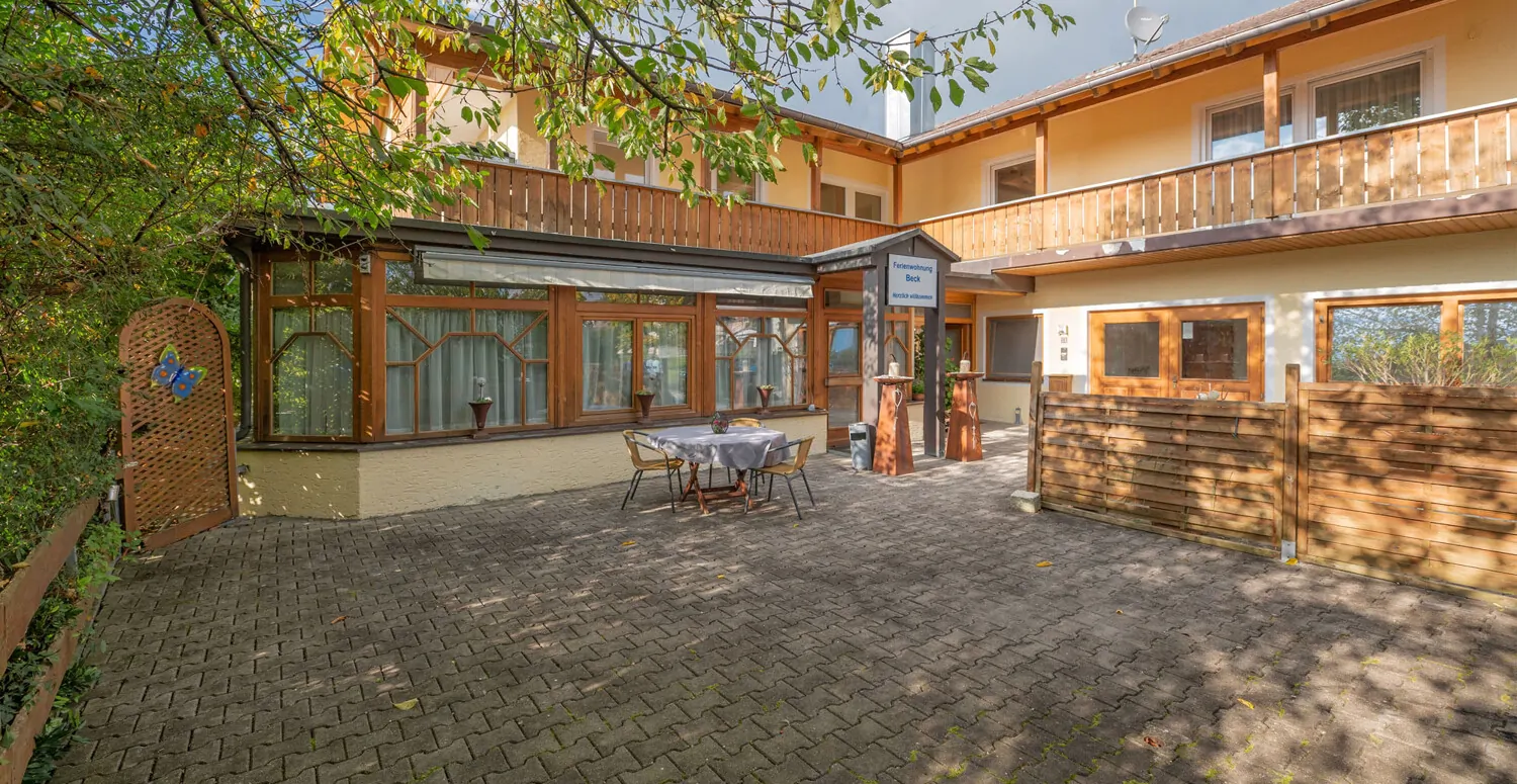 Mehrfamilienhaus mit 4 Wohnungen erweiterbar auf 8 Wohnungen