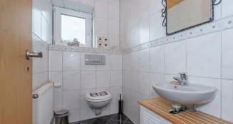 von_poll_real_estate_property_25345027_image_40