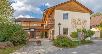 von_poll_real_estate_property_25345027_image_0