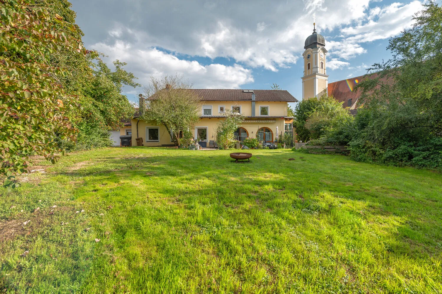 Mehrfamilienhaus mit 4 Wohnungen erweiterbar auf 8 Wohnungen