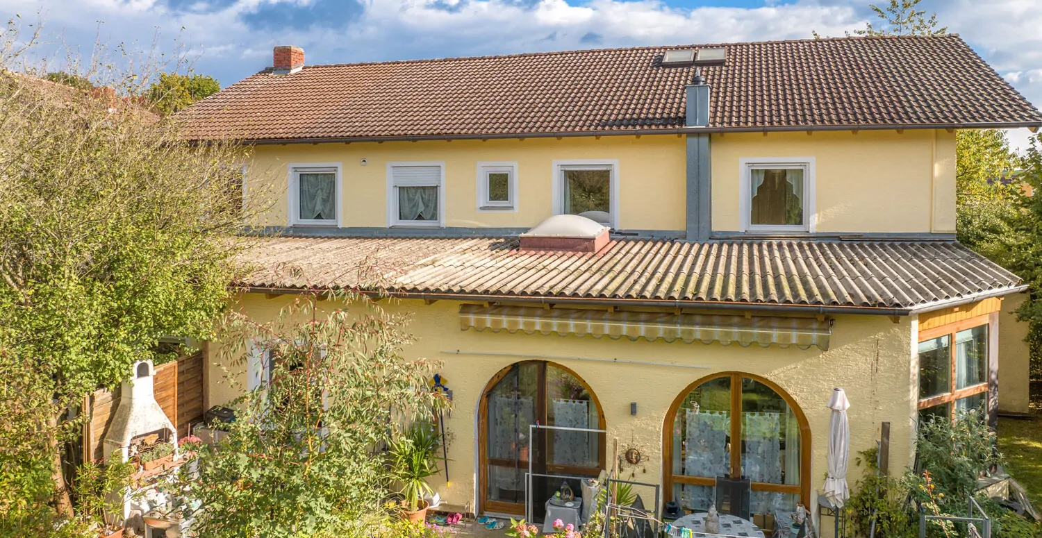 Mehrfamilienhaus mit 4 Wohnungen erweiterbar auf 8 Wohnungen