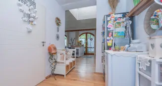 von_poll_real_estate_property_25345027_image_23