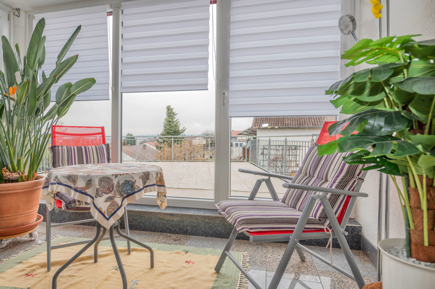 Einfamilienhaus mit Einliegerwohnung mit schönem Fernblick