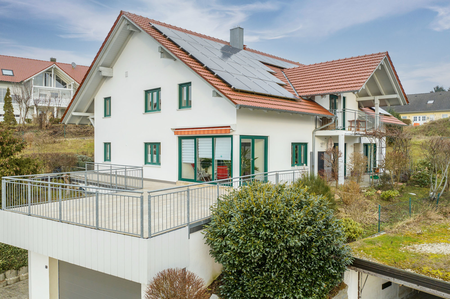 Einfamilienhaus mit Einliegerwohnung mit schönem Fernblick