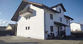 von_poll_real_estate_property_25345010_image_1