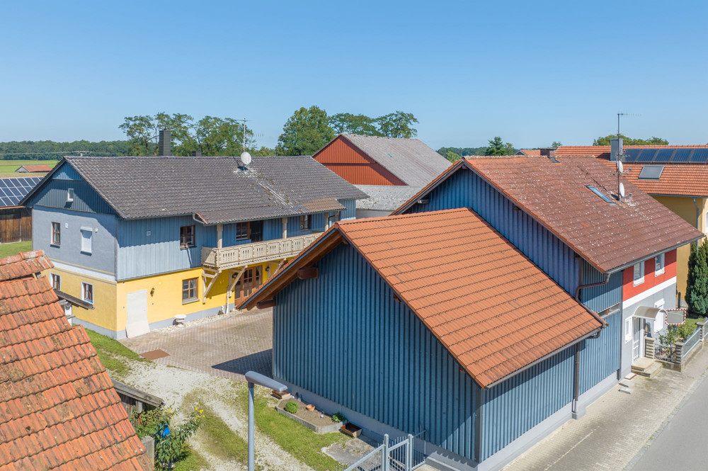 Sie brauchen Platz, für die große Familie oder für Wohnen und Gewerbe, hier finden Sie beides.