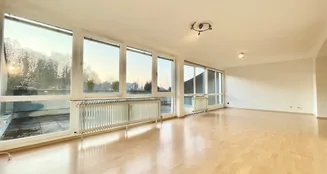 von_poll_real_estate_property_25166011_image_2