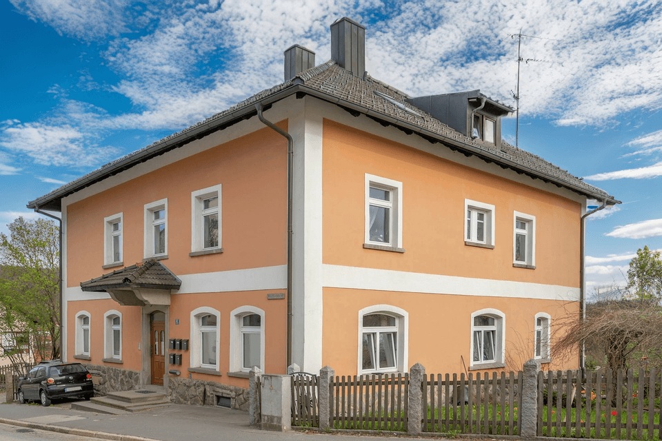 Top-Kapital-Anlage: Vollvermietetes Fünf-Parteien-Haus in zentraler Lage
