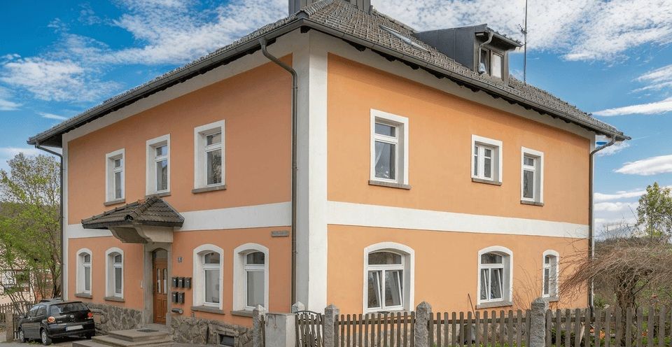 Solide Kapital-Anlage: Umfassend saniertes Fünf-Parteien-Haus in zentraler Lage