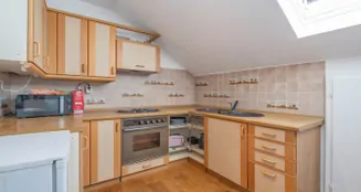 von_poll_real_estate_property_25345017_image_23