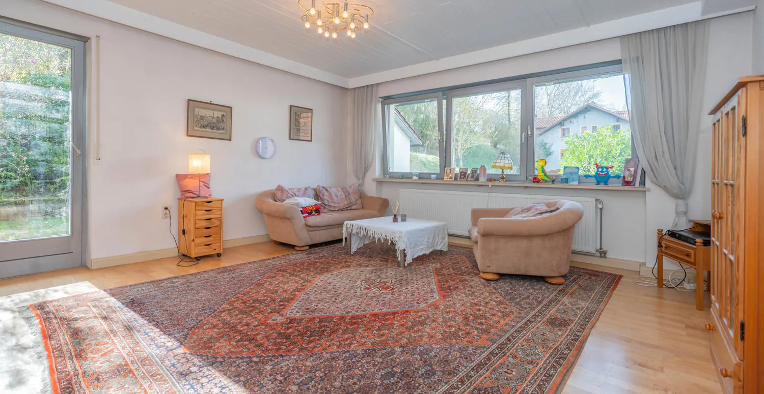 Großzügiges Einfamilienhaus in ruhiger Wohnlage