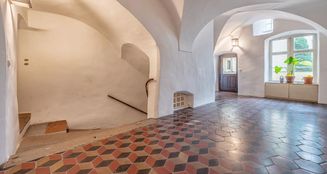 von_poll_real_estate_property_25166020_image_5