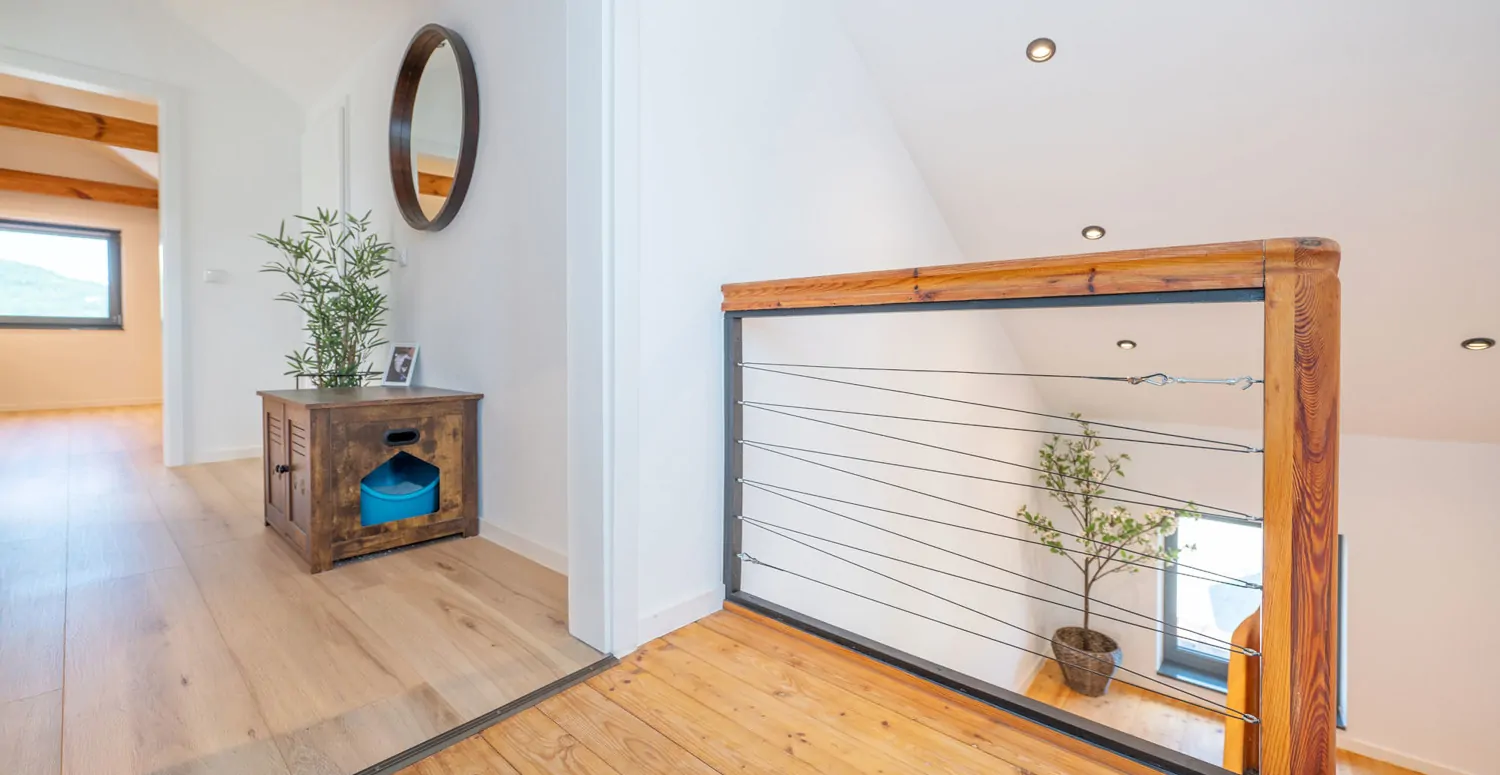 Treppenhaus / Flur DG