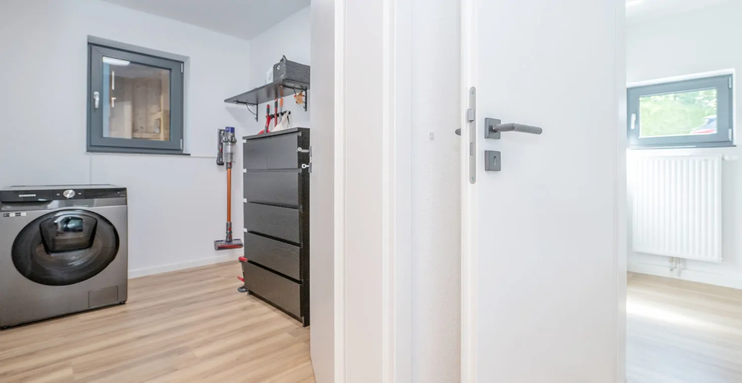 Hauswirtschaft / Büro EG