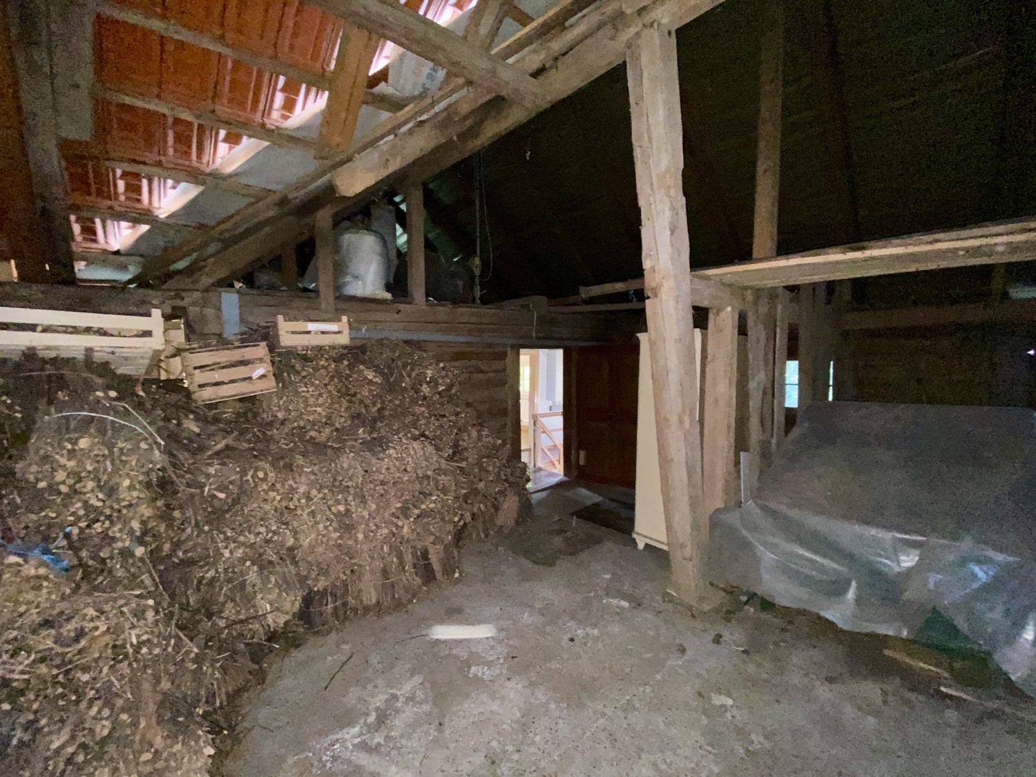 Denkmalgeschütztes, uriges Rottaler-Bauernhaus aus dem 
19. Jahrhundert