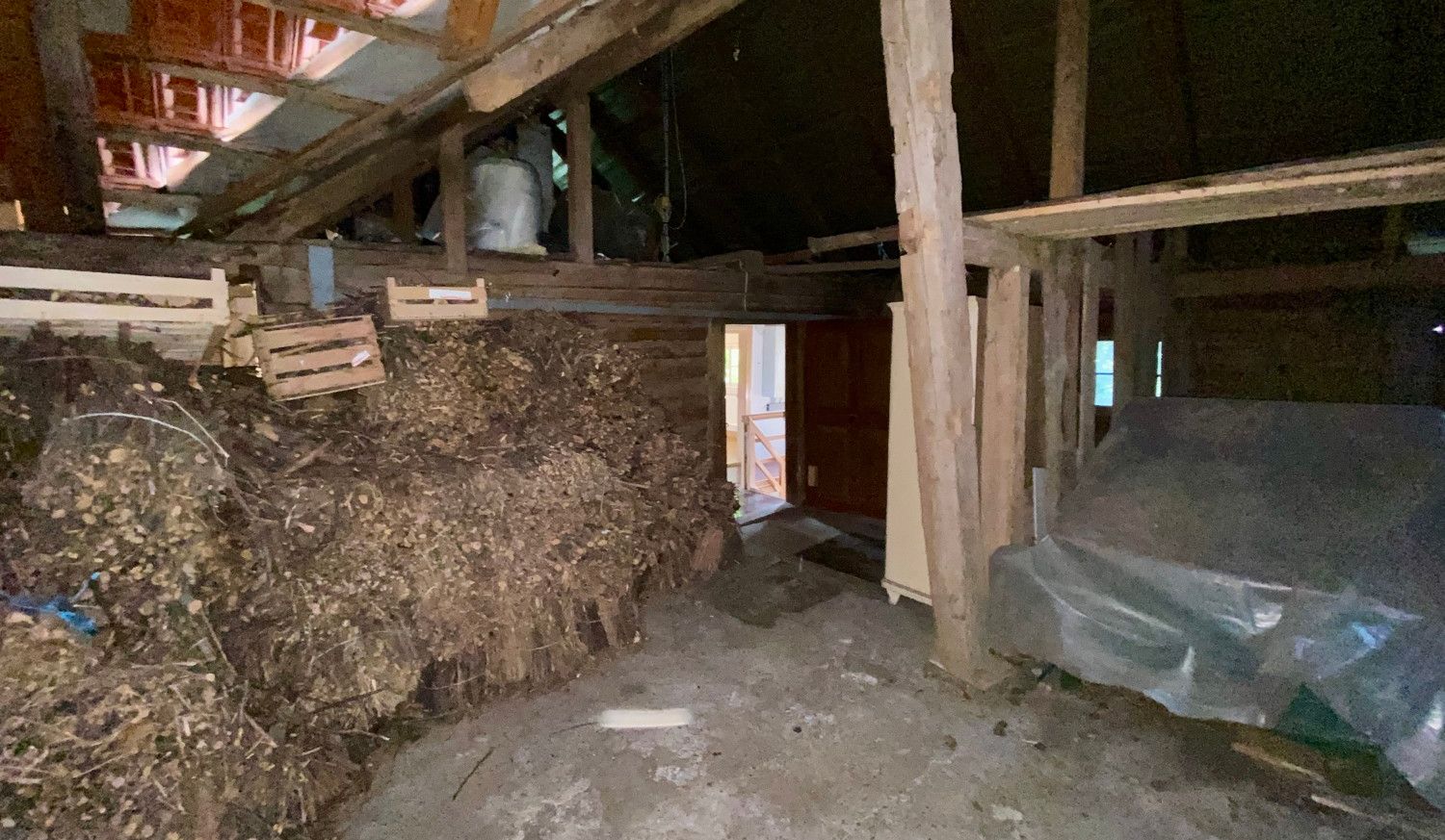 Denkmalgeschütztes, uriges Rottaler-Bauernhaus aus dem 
19. Jahrhundert