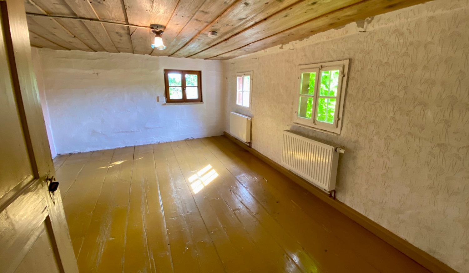 Denkmalgeschütztes, uriges Rottaler-Bauernhaus aus dem 
19. Jahrhundert