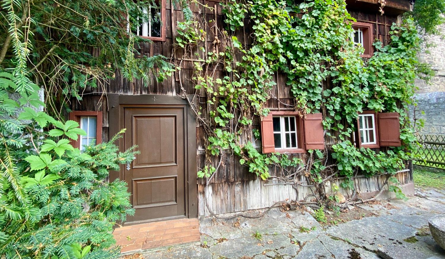 Denkmalgeschütztes, uriges Rottaler-Bauernhaus aus dem 
19. Jahrhundert