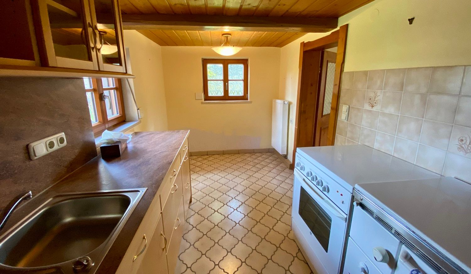 Denkmalgeschütztes, uriges Rottaler-Bauernhaus aus dem 
19. Jahrhundert