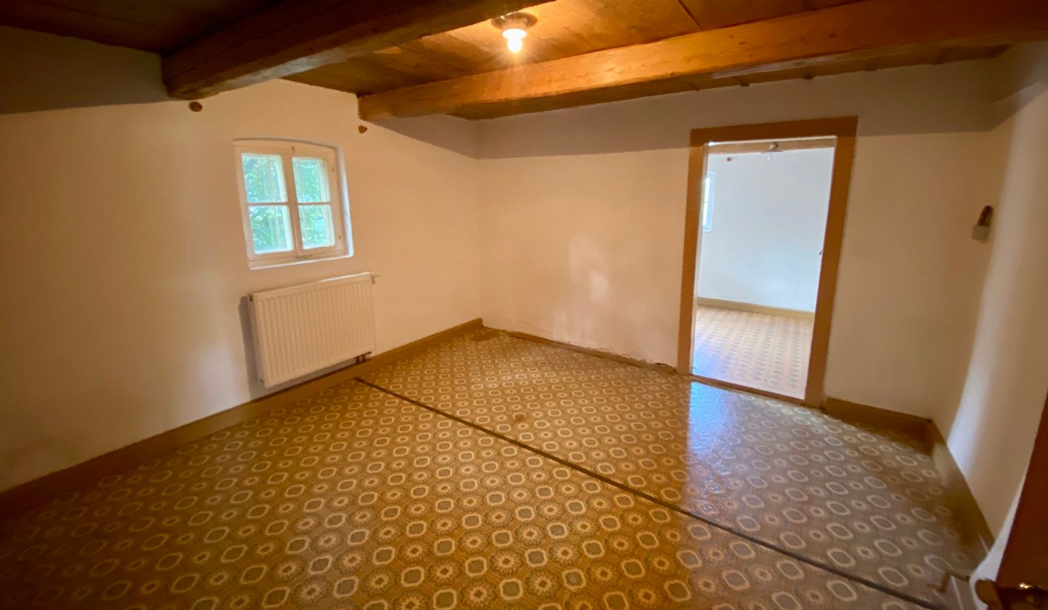 Denkmalgeschütztes, uriges Rottaler-Bauernhaus aus dem 
19. Jahrhundert