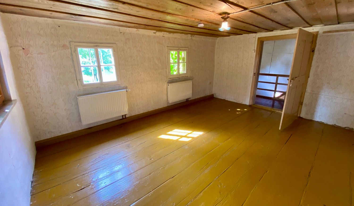 Denkmalgeschütztes, uriges Rottaler-Bauernhaus aus dem 
19. Jahrhundert