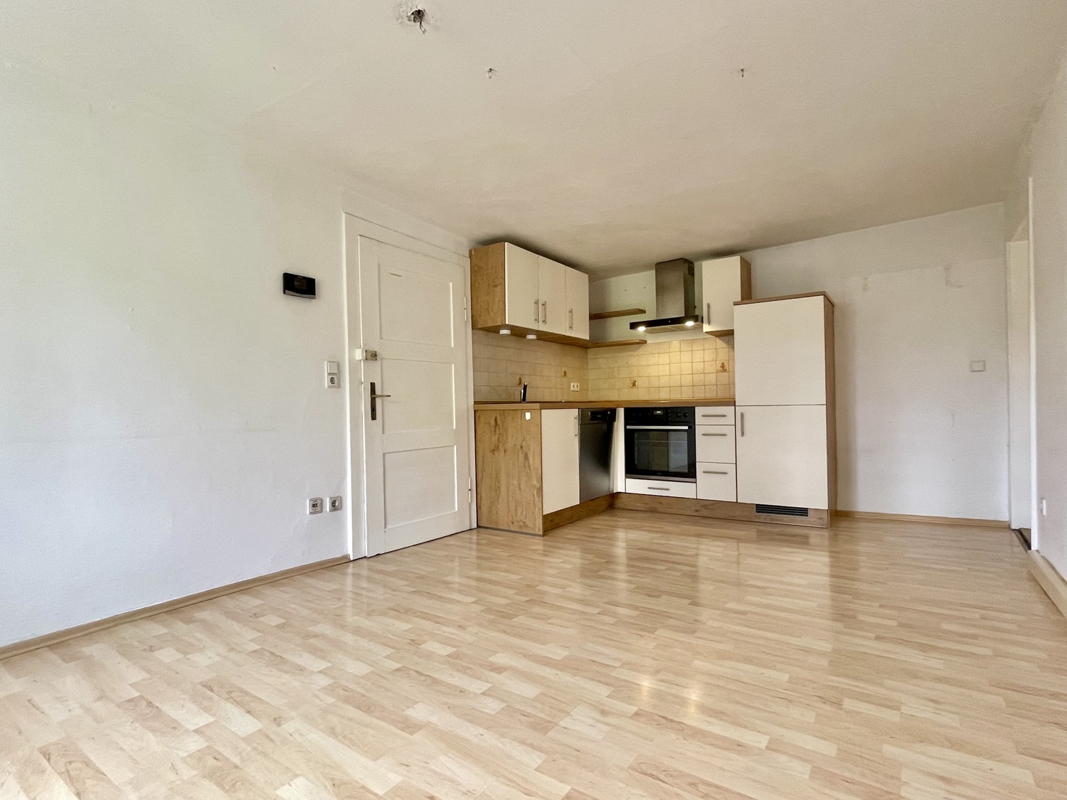 Schöne 4-Zimmer-Wohnung mit EBK