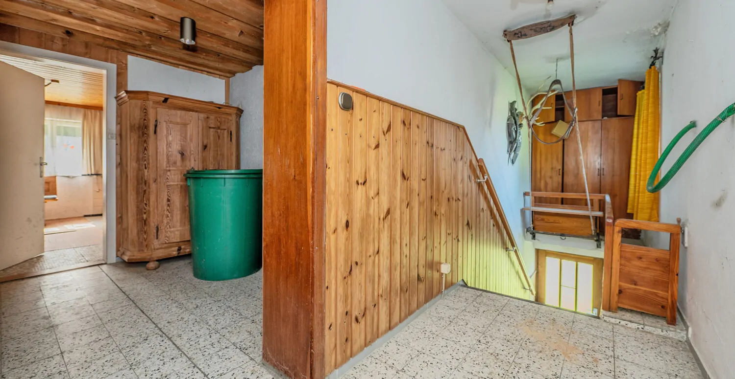 Ehemaliges landwirtschaftliches Anwesen mit 2 Wohnhäusern