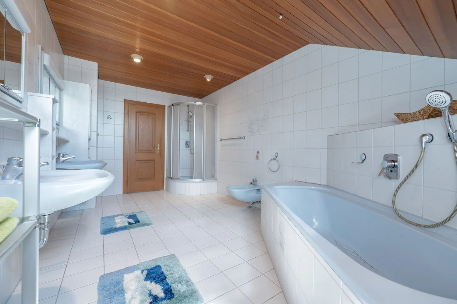 Badezimmer 1.OG