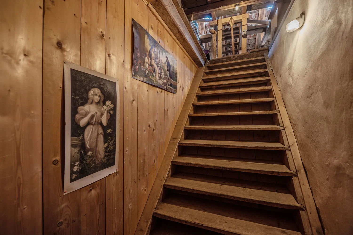 Denkmalgeschütztes Wohnhaus aus dem 18. Jahrhundert, ehemaliges Mühlengebäude in idyllischem Garten