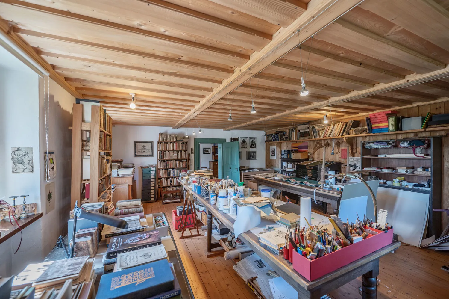 Denkmalgeschütztes Wohnhaus aus dem 18. Jahrhundert, ehemaliges Mühlengebäude in idyllischem Garten