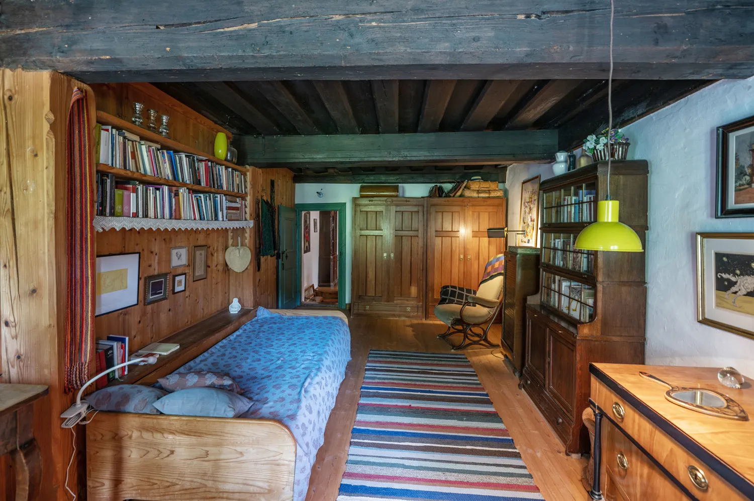 Denkmalgeschütztes Wohnhaus aus dem 18. Jahrhundert, ehemaliges Mühlengebäude in idyllischem Garten