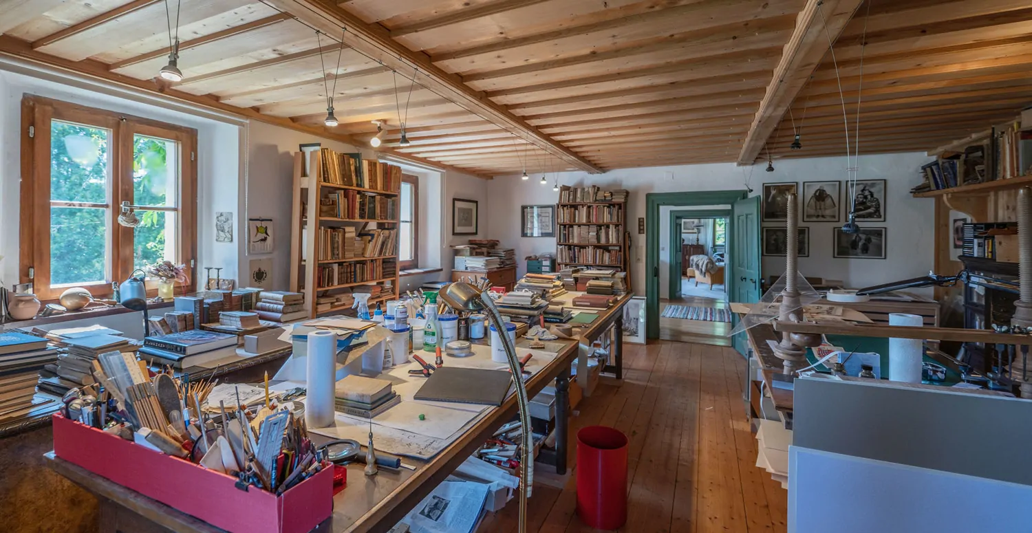 Denkmalgeschütztes Wohnhaus aus dem 18. Jahrhundert, ehemaliges Mühlengebäude in idyllischem Garten