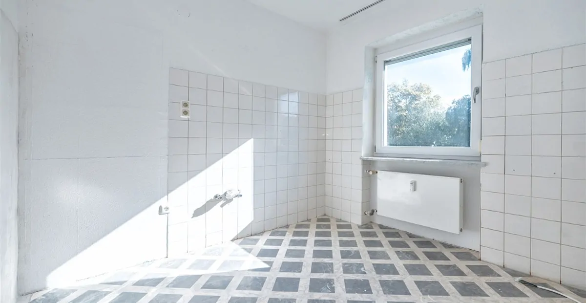 Großzügiges Zweifamilienhaus auf schönem Grundstück mit genügend Platz für Ihre Ideen