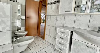 von_poll_real_estate_property_25166033_image_11