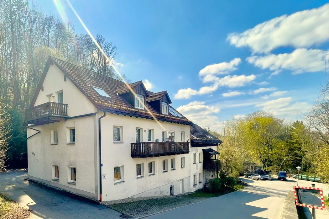 Mariahilf als Nachbarn: Lichtdurchflutete 3-Zi.-Whg. mit Traumblick auf die Passauer Altstadt