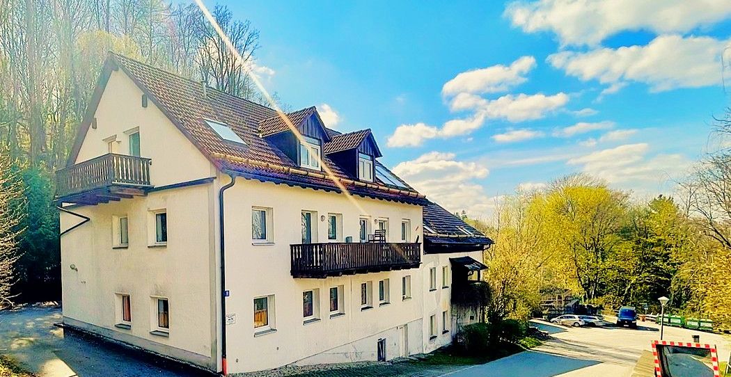 Mariahilf als Nachbarn:  3-Zi.-DG-Whg. mit Traumblick auf die Passauer Altstadt