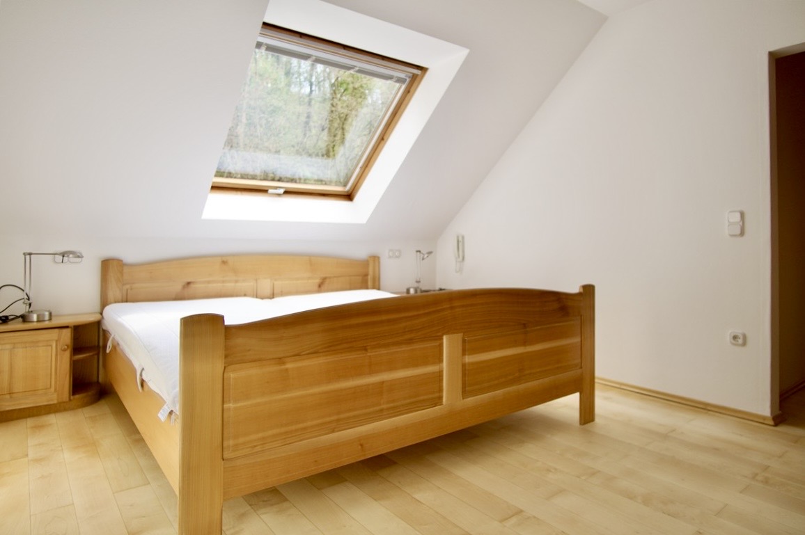 Schlafzimmer 1